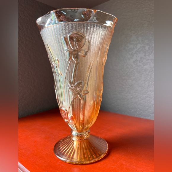 Carnival Glass Vase - Picture 11 of 13